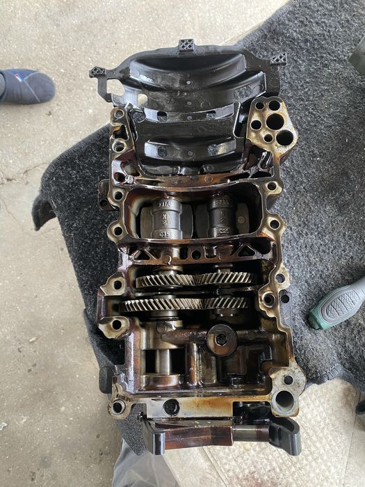 Bomba de oleo de audi tts 8j EA113 CDLB