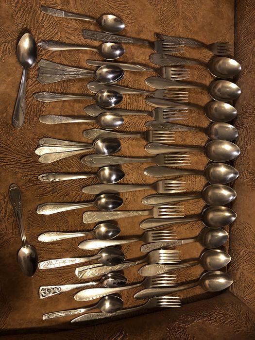 Вилки,ложки, ножи из нержавейки. Времён СССР.