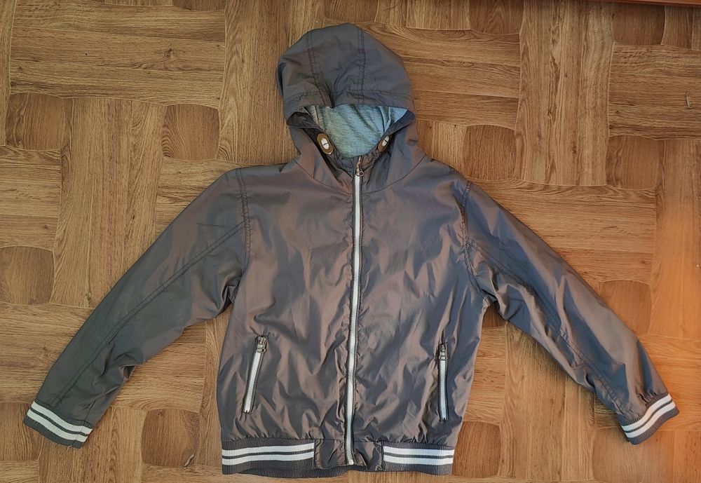 Куртка вітровка на 10/11років