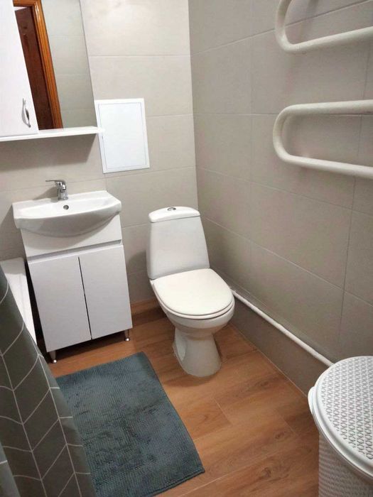 Вільна! ЗДАМ  1 км. квартиру в районі Льонокомбінату