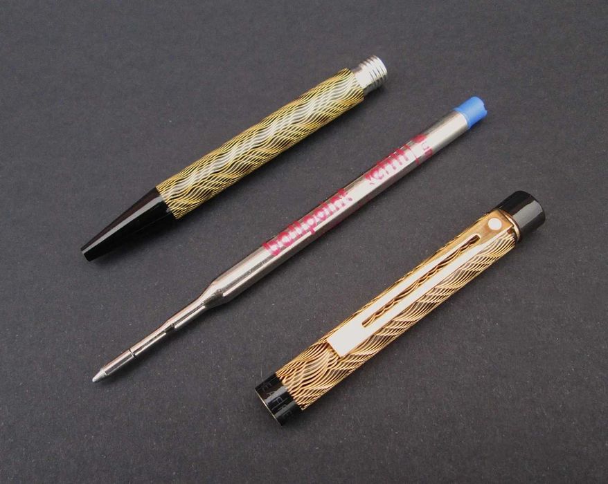 1980's Esferográfica SHEAFFER Targa 676 "Feather Pattern" - MADE IN USA