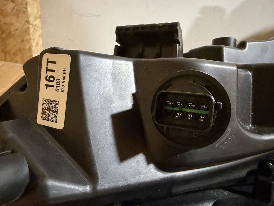 Фара права Hyundai Tucson USA 2022 2023 2024