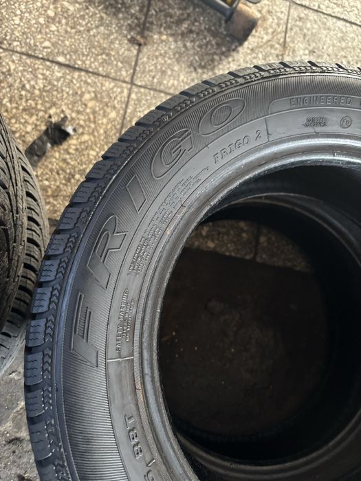 Para opon zimowych 195/60 R15 Dębica
