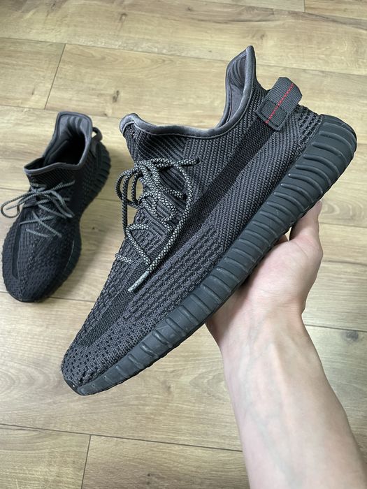 Оригінальні Adidas Yeezy  Boost 350 ( 46 розмір )