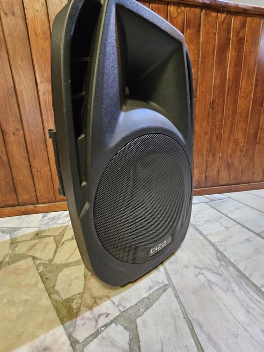 Par de colunas amplificadas 15″ 500W – USB / BT / SD – IBIZA