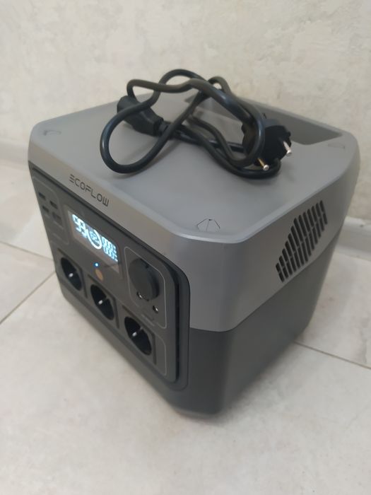 Зарядна станція ecoflow river 2 pro