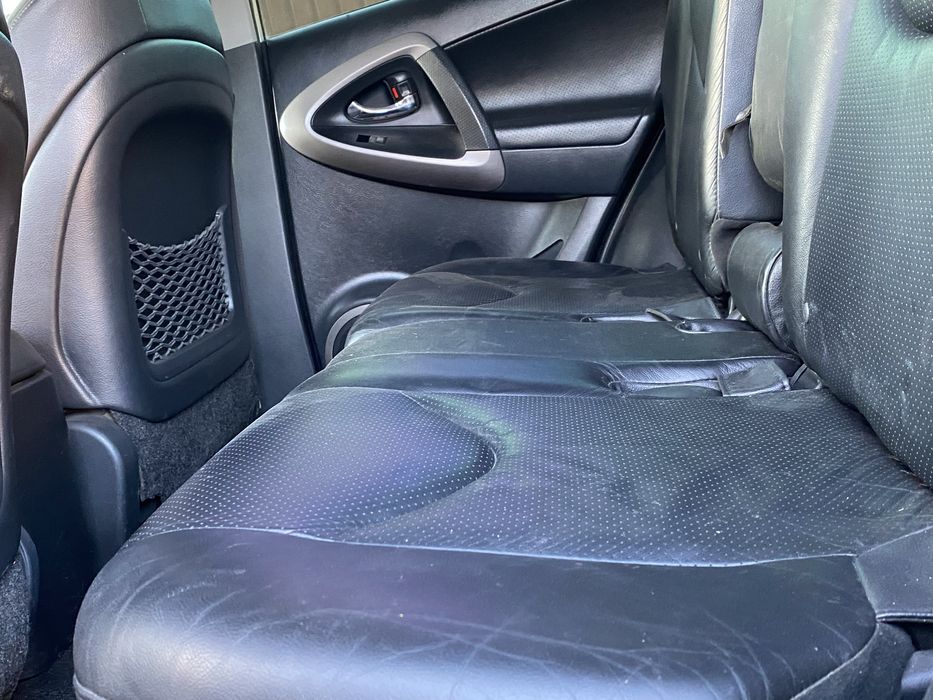 Продам Toyota Rav4