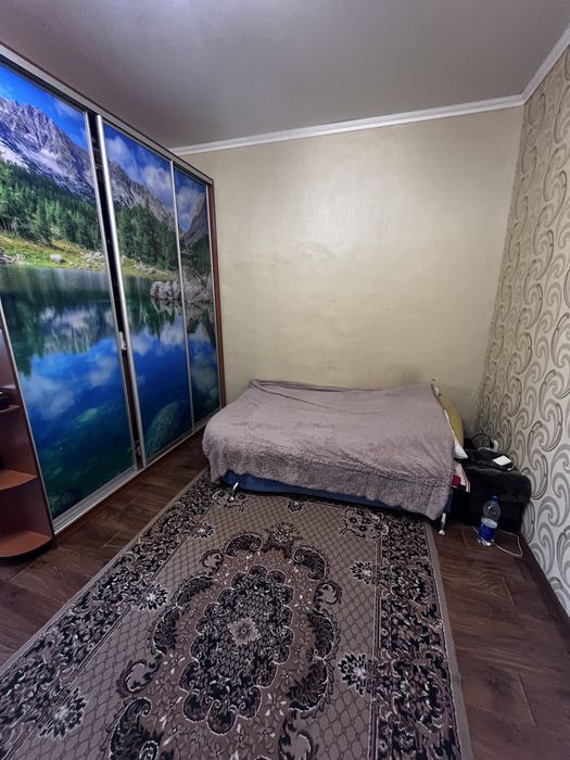 Продаж частини будинку з гаражем та літньою кухнею