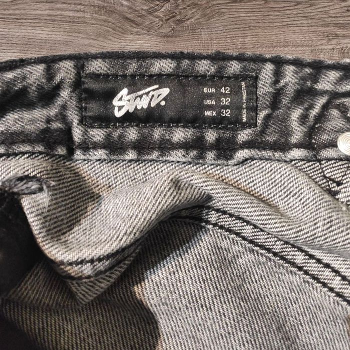 Czarne spodnie Relaxed fit