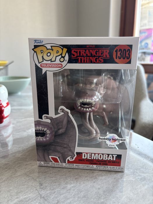 Це вінілова фігурка Funko Pop! Stranger Things Demobat #1303 фанко