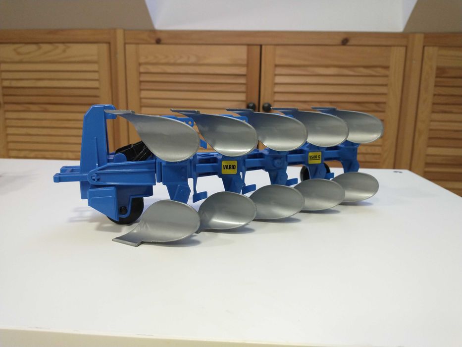 Lemken Vario V500C pług 5-skibowy obracalny Bruder
