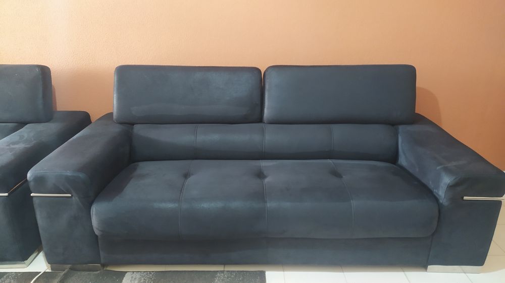 Sofás em camurça pretos 2L /3L
