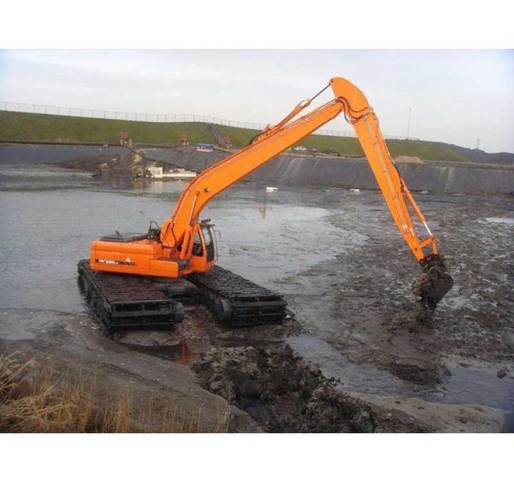 услуги аренда плавающего экскаватора . бульдозера.