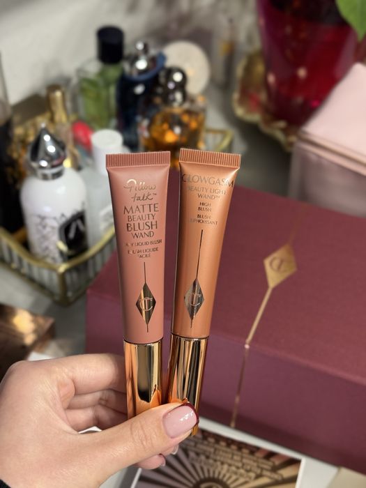 Кремовий контур скульпор хайлайтер румʼяна charlotte tilbury