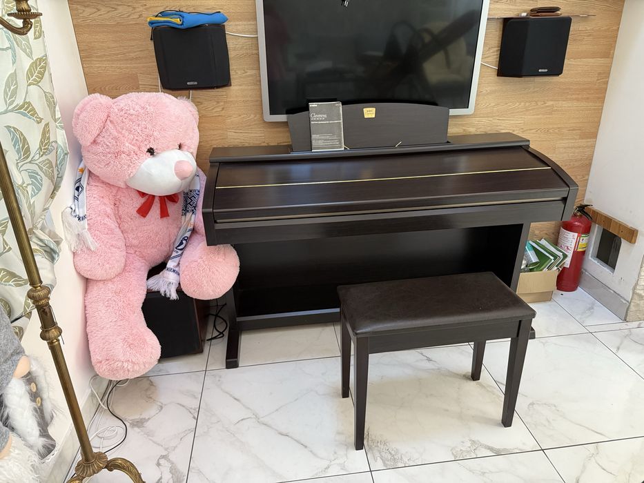 Yamaha CPV 503 Clavinova цифрове пианино