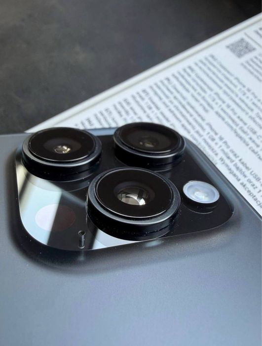 IDEALNY Iphone 16 Pro 256GB