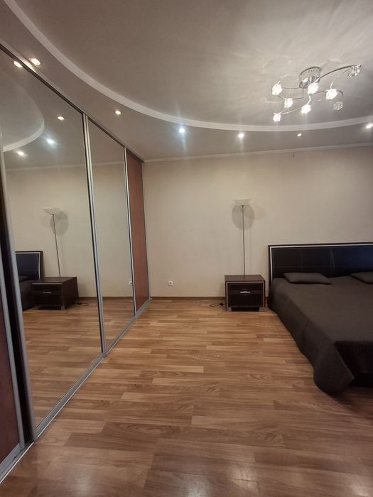 70 м2+Паркомісце Продаж 2 кім квартири в гарному місці