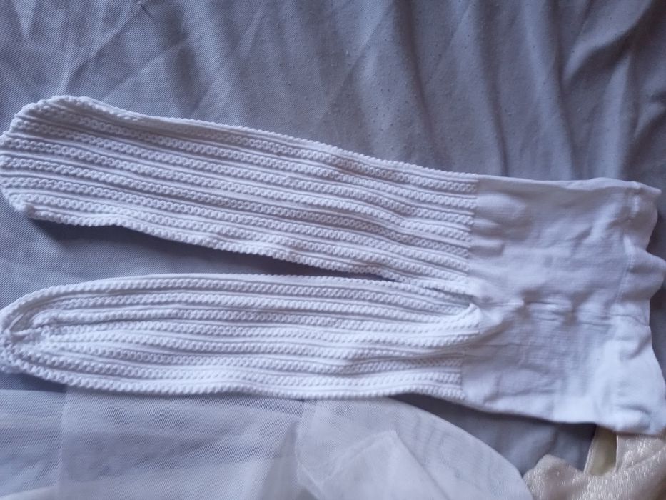 Elegancka sukienka kremowo- złota 80 H&M