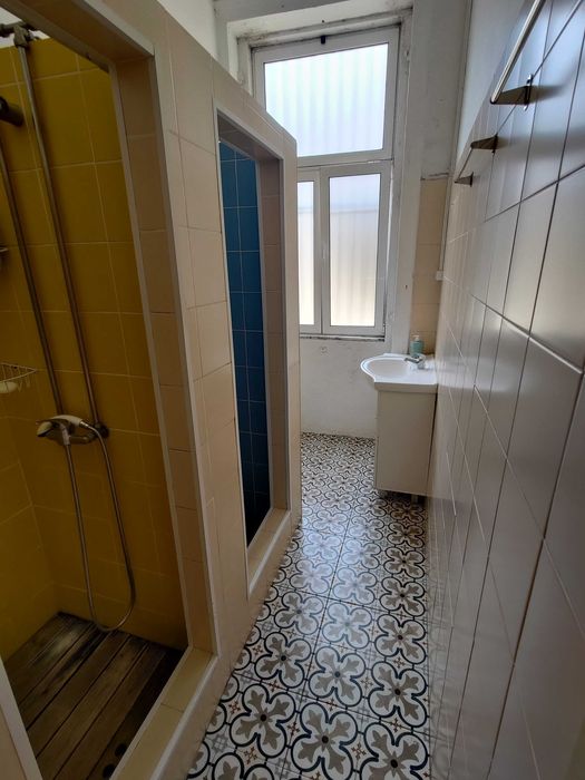 Quarto no centro do Porto ao metro do Heroismo