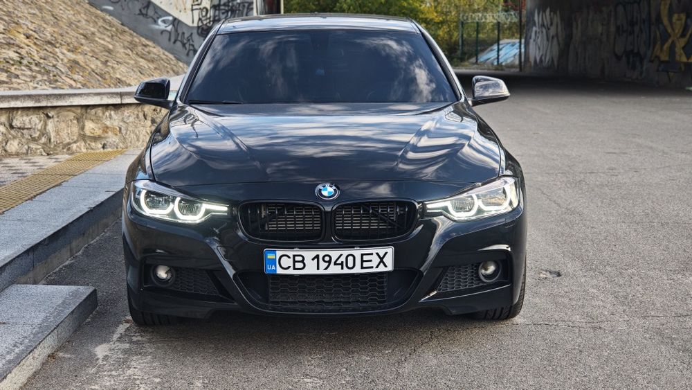 BMW F30 330e