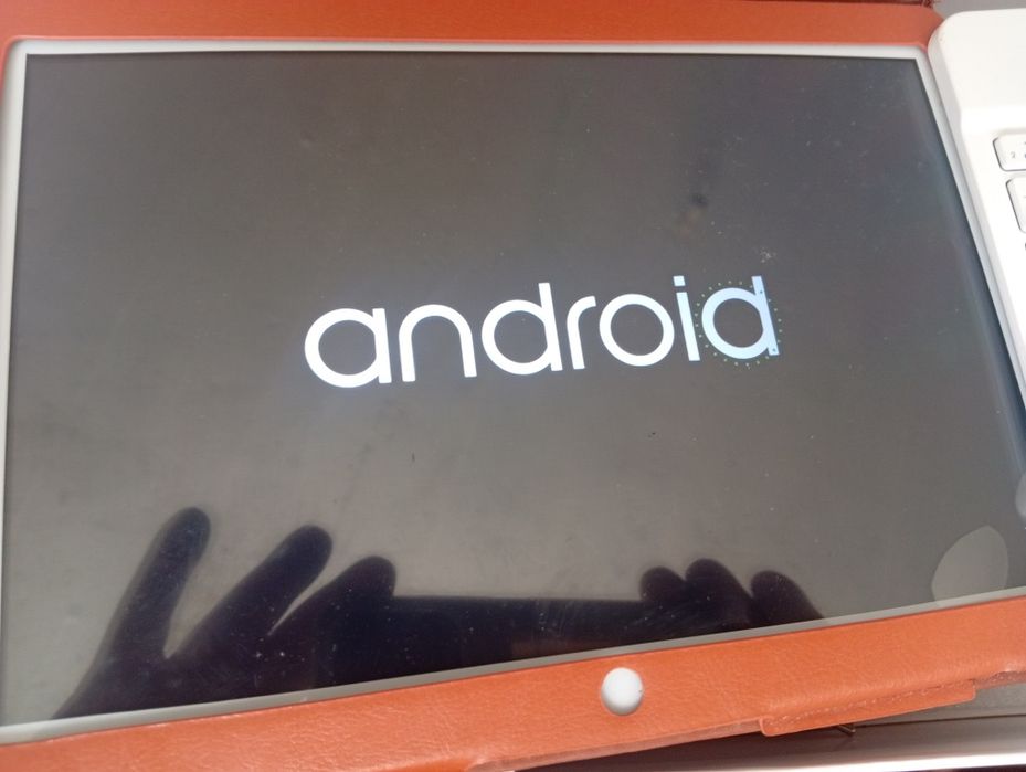 Fajny tablet TEENO android