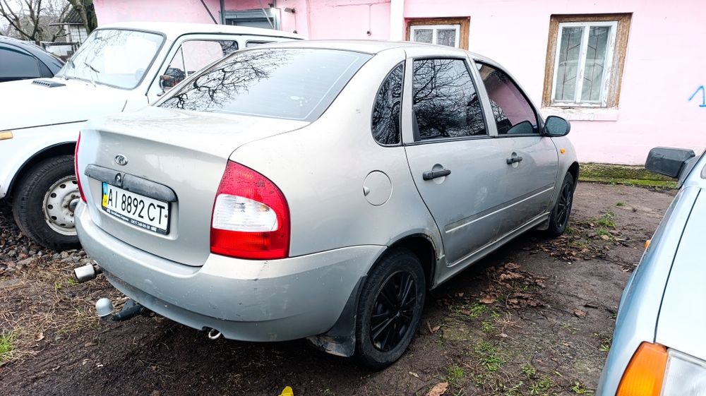 Продам lada kalina на полном боевом ходу сел и поехал