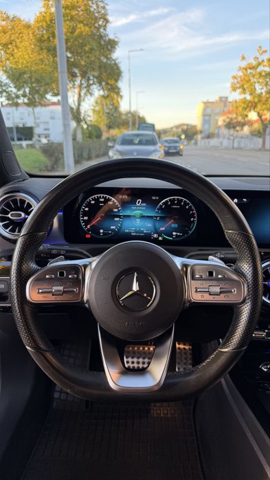 Mercedes AMG A250e