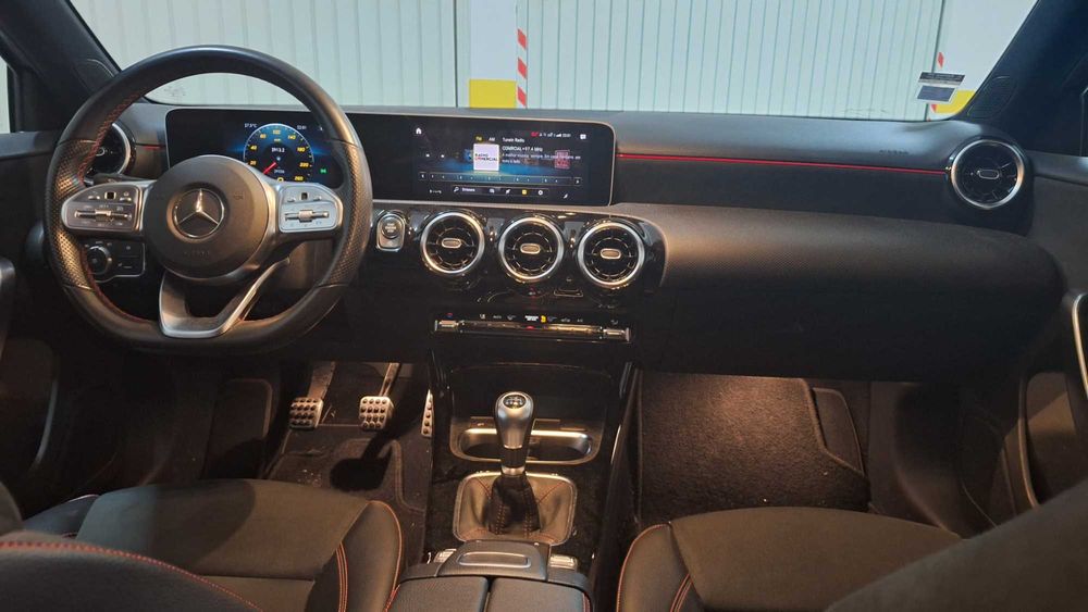 Mercedes-Benz Classe A 160 AMG Line (2020) – 40.000 km – Como Novo