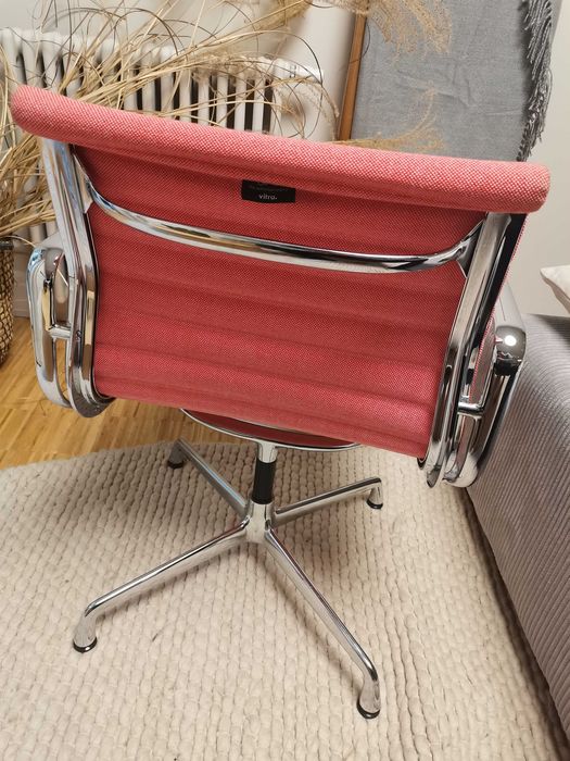 Fotel Vitra EA107 /Nowy ponad 10 000zł