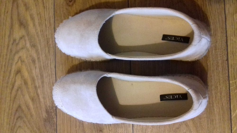 Espadryle, buty 38, jasny bez