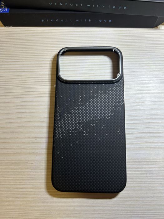 Чехлы карбон на iPhone 17 pro Max  16 pro Max