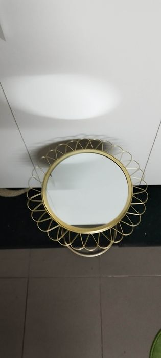 Conjunto Espelho e mesa espelhada