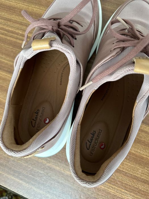 Снікерси, жіноче демісезонне взуття Clarks 39 розмір, кросівки