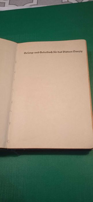 stary niemiecki modlitewnik z czasów wojny