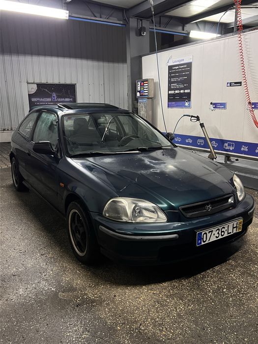 Honda Civic 1.5 i LS – Económico e Fiável