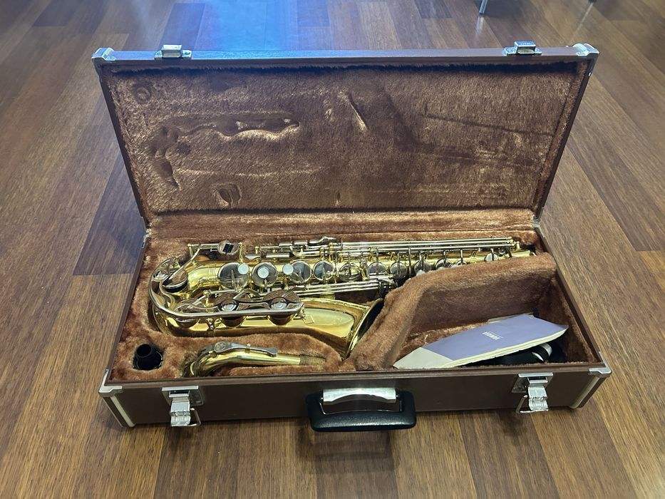 Саксофон yamaha……