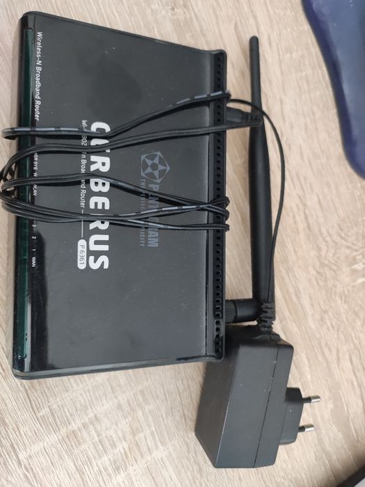 Router pentagram Cerberus P6361