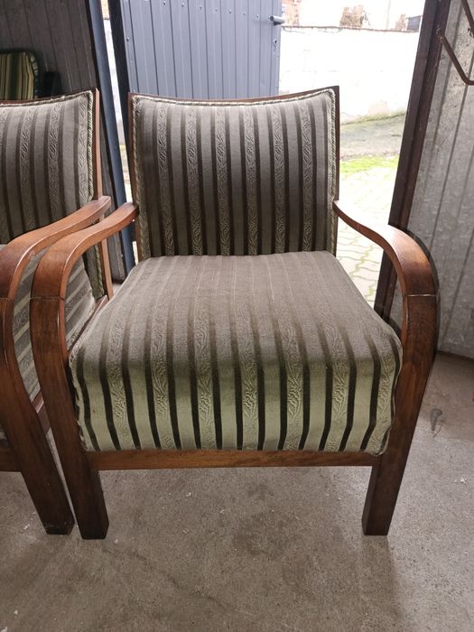 Dwa piękne fotele w stylu retro