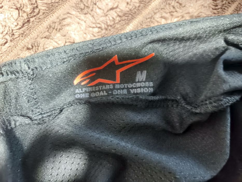 Мото-костюм Alpinestars розміру:М для мотокросу і ендуро