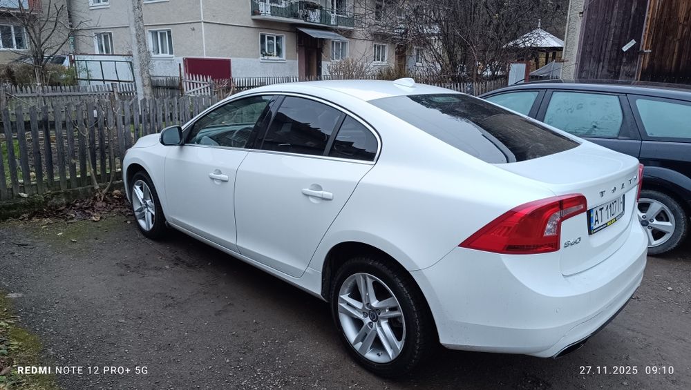 Автомобіль Вольво