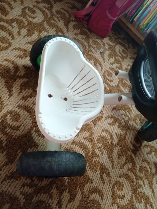 Велосипед триколісний дитячий