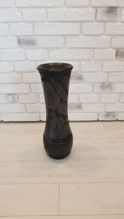 Wazon czarny bardzo ładny