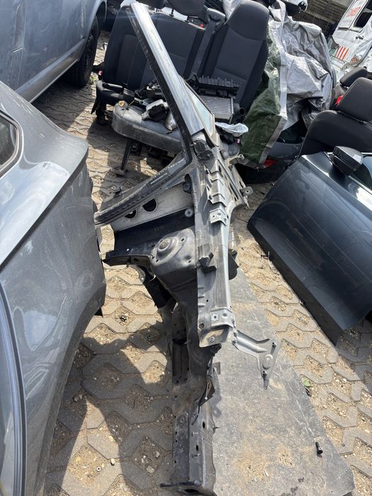VW Golf 7 ćwiartka podłużnica szyba fartuch lewy przód