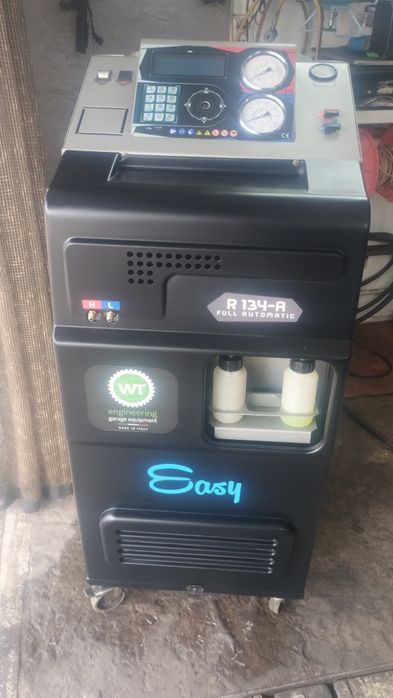 Продам станцию для заправки автокондиционеров smile easy