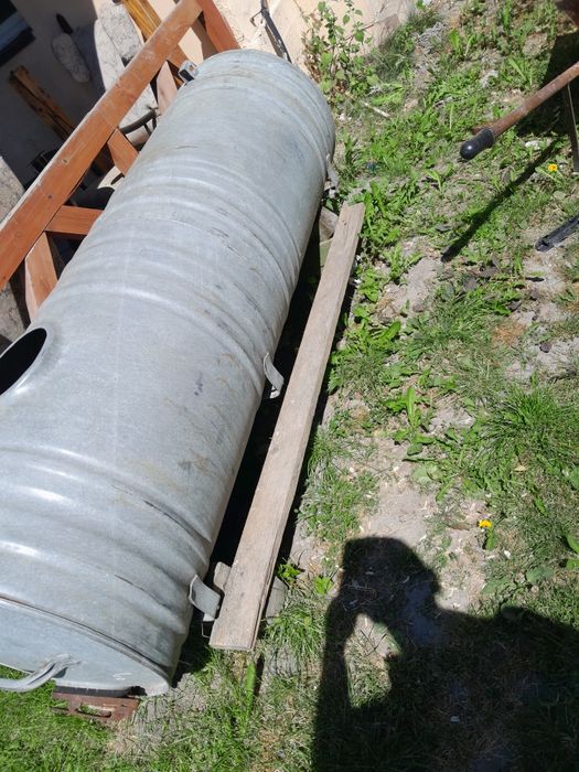 Beczka ocynkowa na wodę.