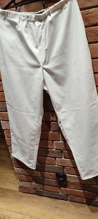 Białe spodnie medyczne damskie roz XXL