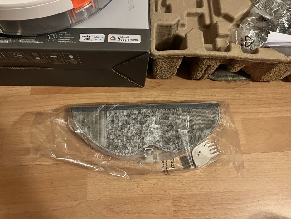 Robot sprzątający Xiaomi Vacum, ładowarka, karton gwarancja jak nowy