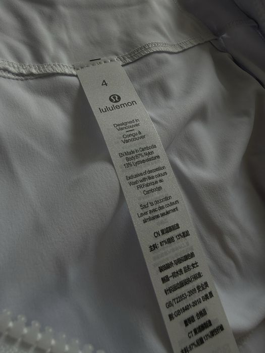 Lululemon white