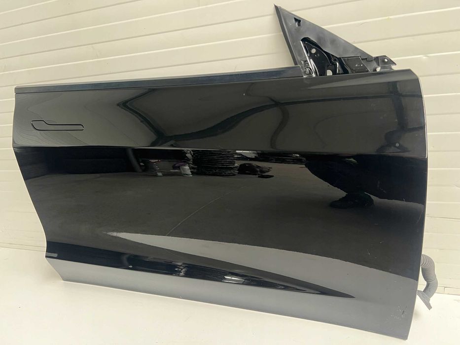 Tesla Model 3 Двері Передні - рестайл дорестайл