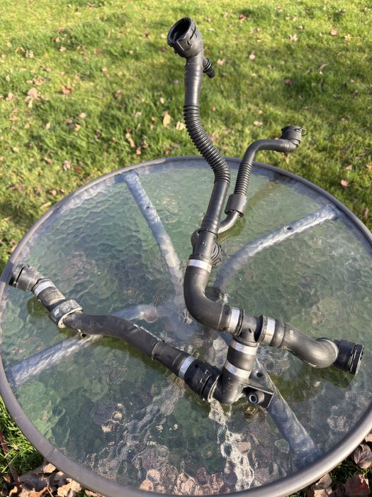 Патрубок Mercedes EQS у зборі або окремо